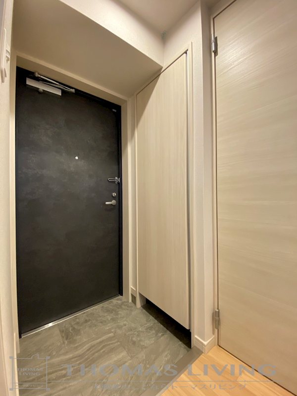 ウィングス西本町 玄関