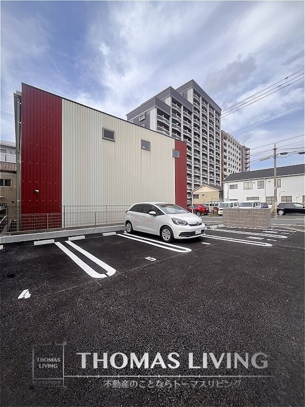 D-ROOM前田 駐車場