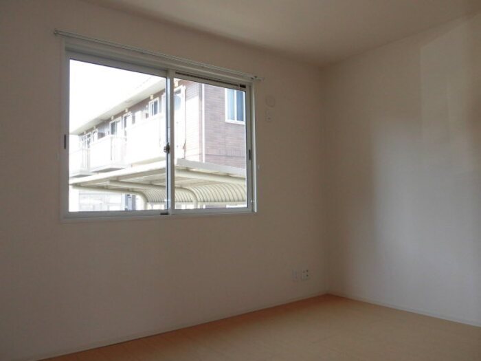 ウィングランデMⅡ　B棟 ベッドルーム