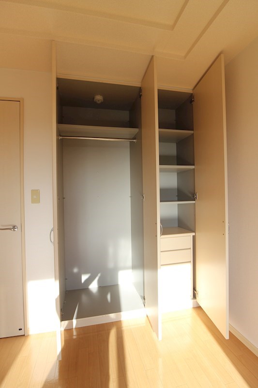 アンジュ・フォンティーヌ 収納