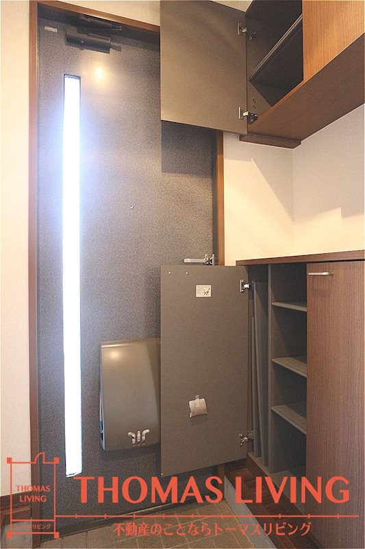コンフォート八枝 B棟 玄関