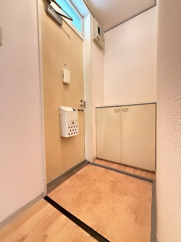 グランディール志井 玄関