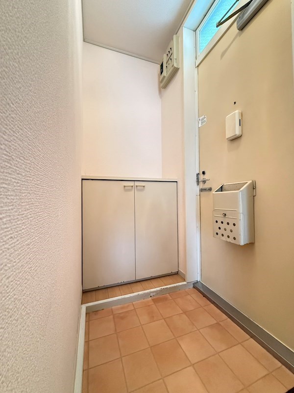 グランディール志井 玄関