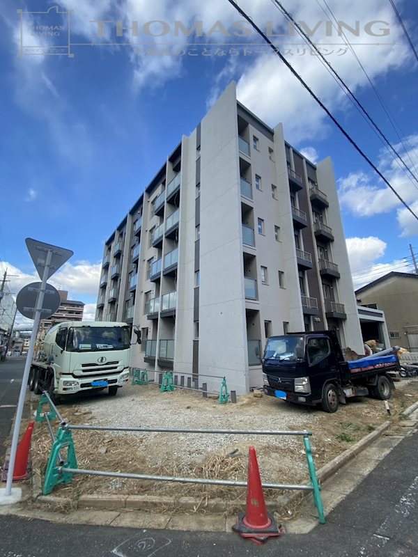 MON665 外観