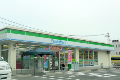 ブドワール コンビニ