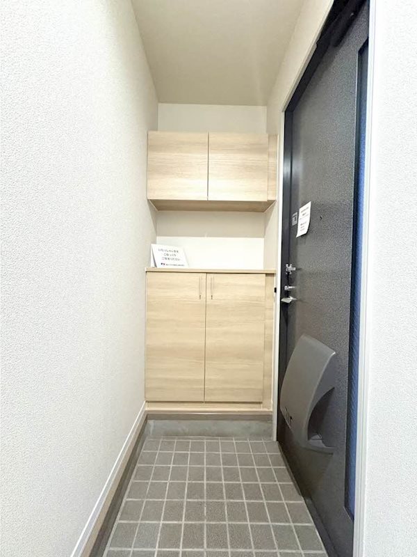 リバービュー　B棟 玄関