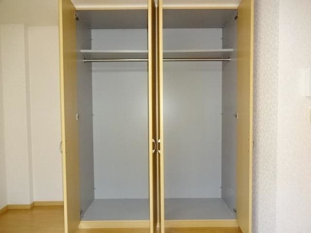 サンフィットレジデンス 収納