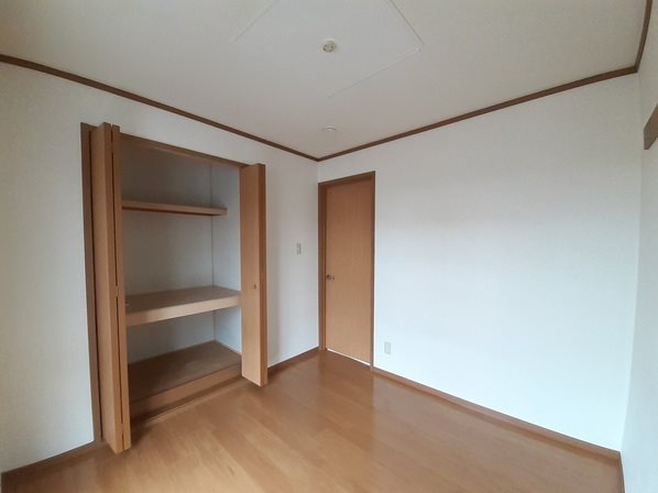 フェアリーコート　Ａ  収納