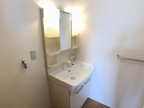 シャーメゾン・ヴァン　A棟 洗面所