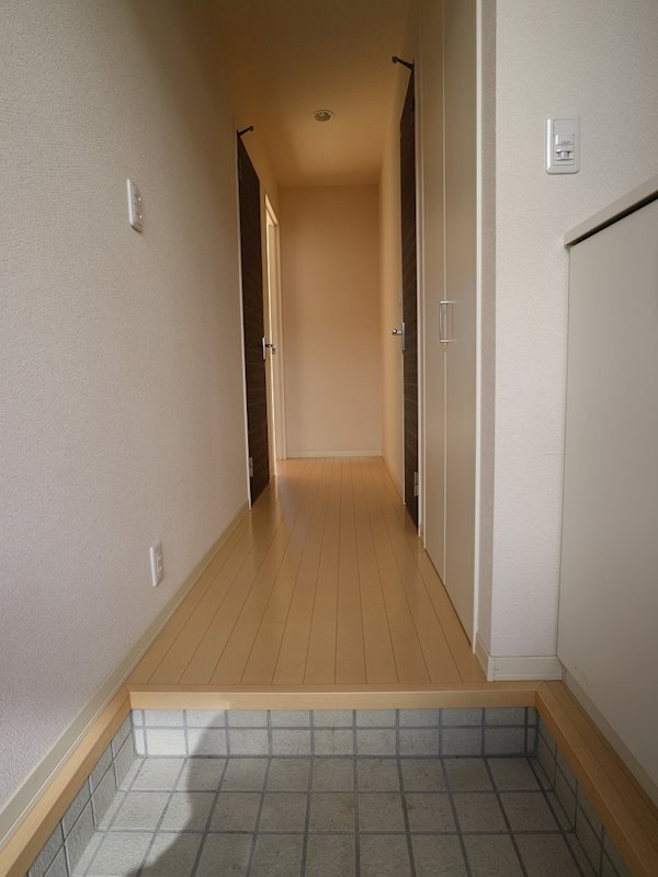 ソレイユベール 玄関