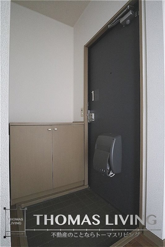 アザレア藤原 E棟 玄関