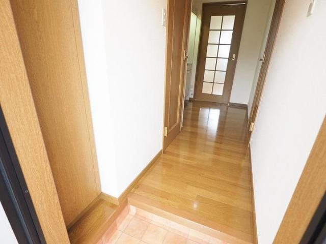 シャトー長尾 玄関