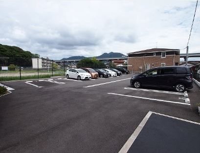 サンデリアーナⅢ　A棟  駐車場