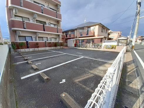 嵐山パレス 駐車場