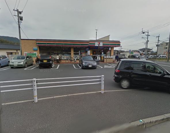クレメント小倉南　弐番館 コンビニ