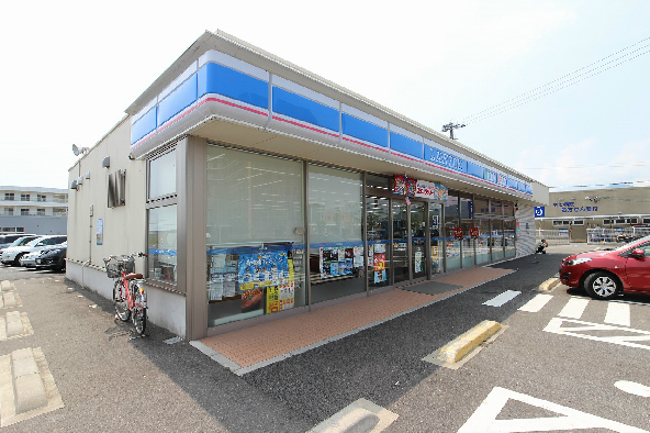 サンシャイン十番館.曽根  コンビニ