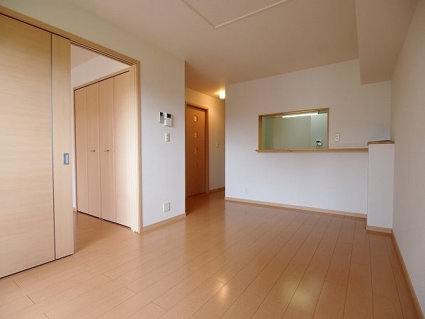 グランディールⅡ番館   リビング