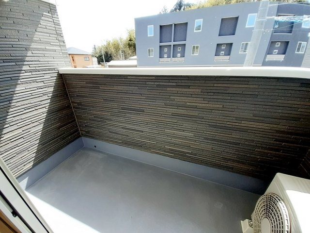 ヴィラルーチェ B棟  ベランダ