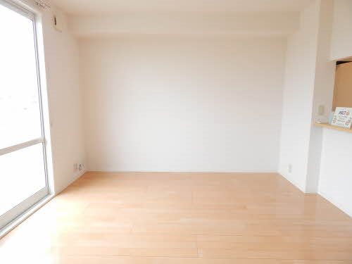 ヴィラシャーメゾン行橋プリモ リビング