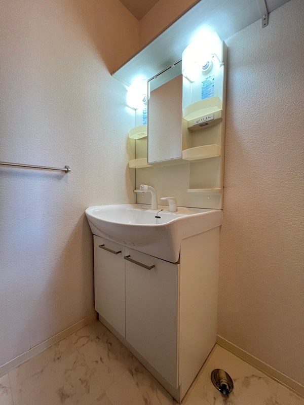 クラヴィエ西宮市 洗面所