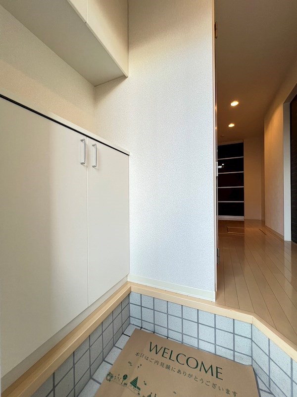 クラヴィエ西宮市 玄関