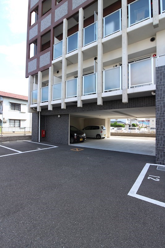 MDIミルファルコ下曽根駅前  駐車場