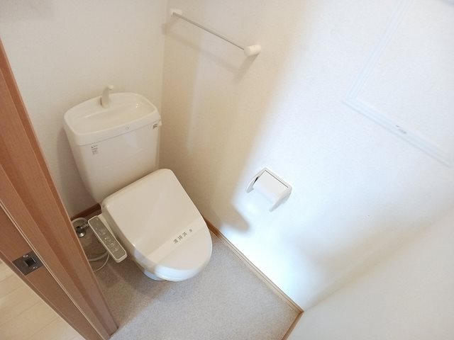 メイユール北泉Ⅱ　B棟  トイレ