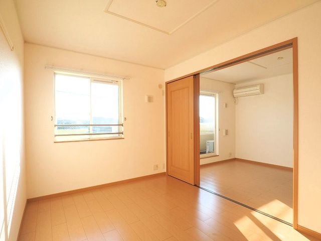 メイユール北泉Ⅱ　B棟  ベッドルーム