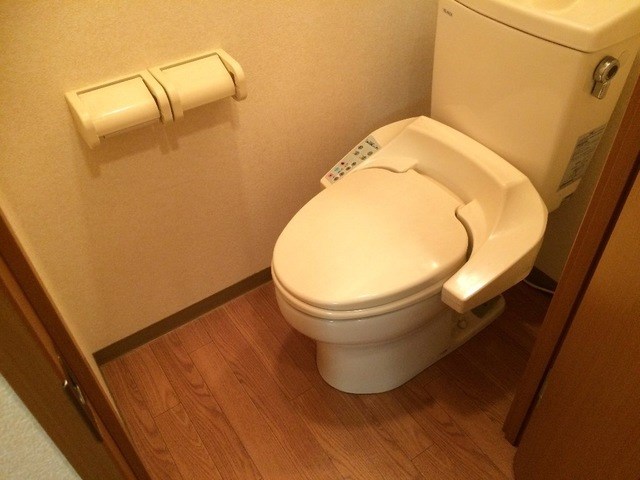 グローリアス行橋Ⅲ トイレ