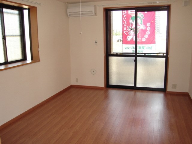 グローリアス行橋Ⅲ リビング