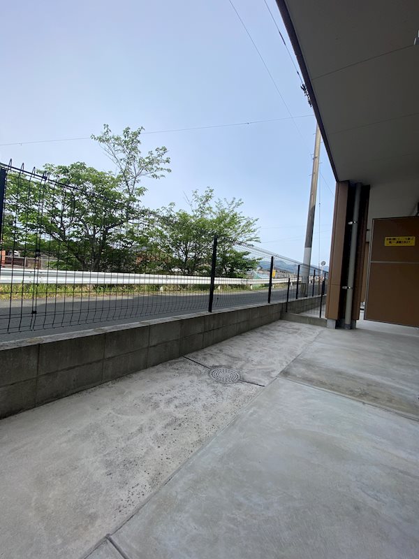 サームヴィレッジ ベランダ