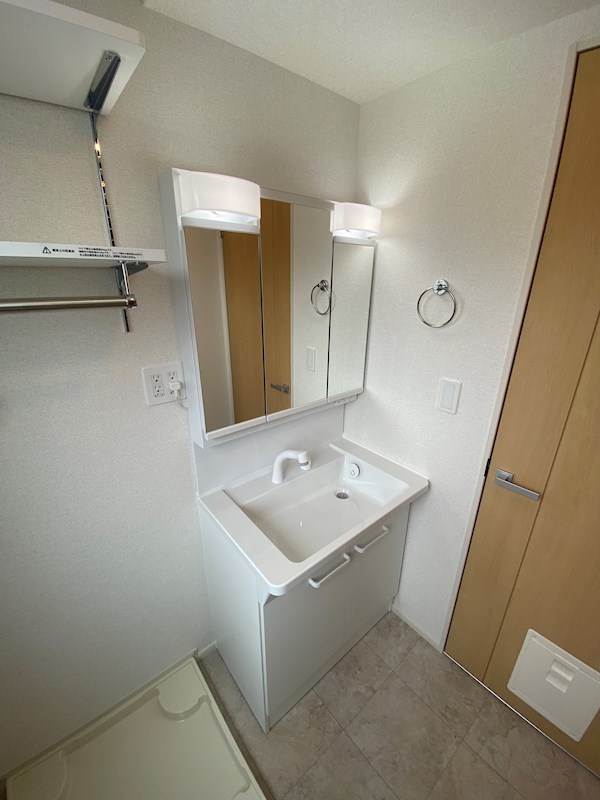 ヴィラルーチェ 　A棟 洗面所