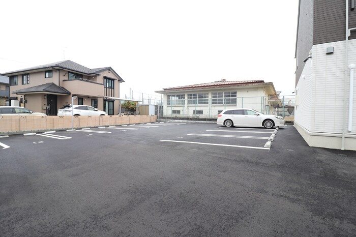 セジュール横代 駐車場