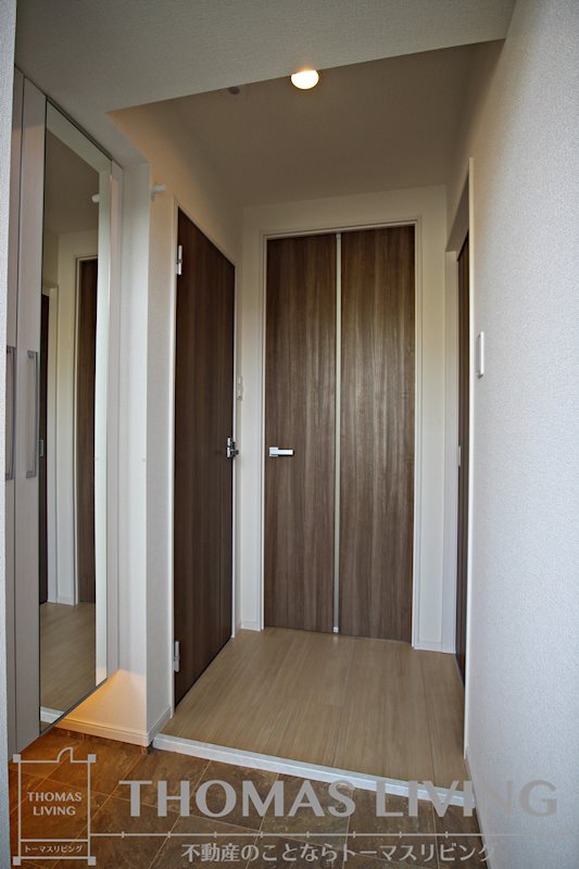 エンラージ・タワー 玄関