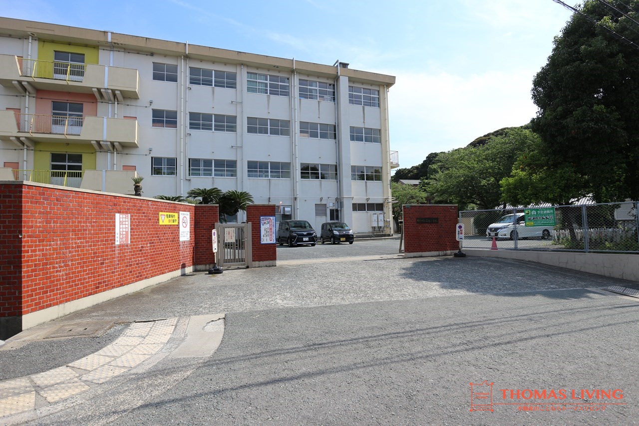 ギャラン二島 小学校