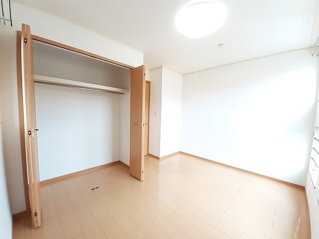 サンレミ葛原 A棟  収納