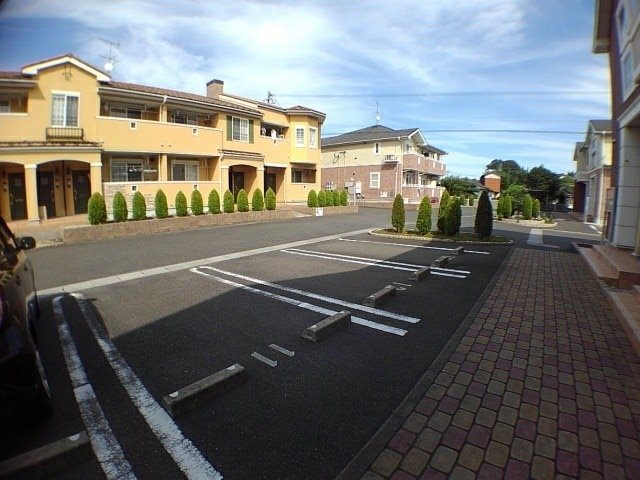 サンレミ葛原 A棟  駐車場
