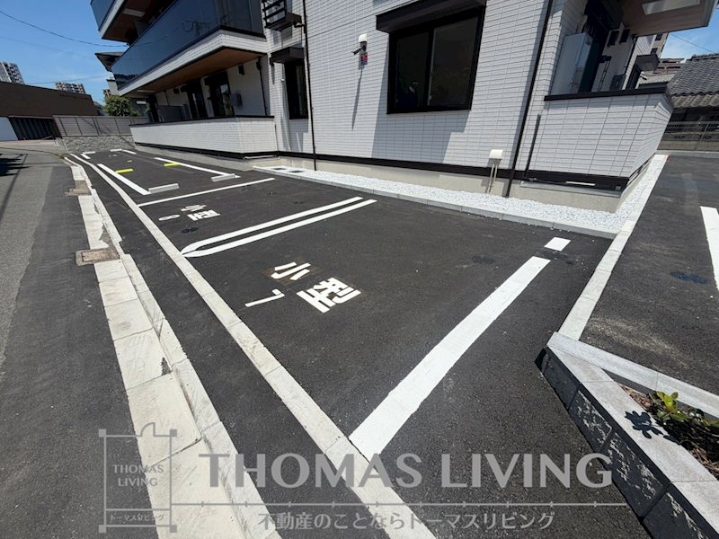 D-ROOM原町 駐車場