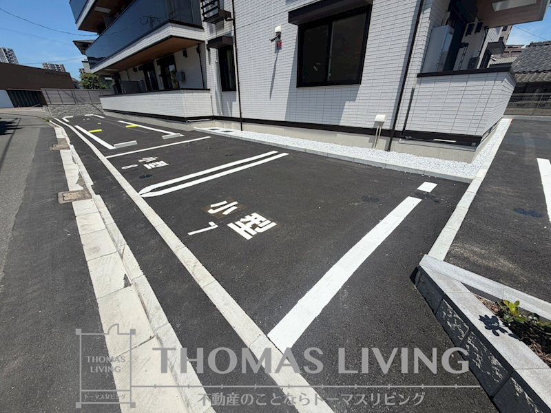 D-ROOM原町 駐車場