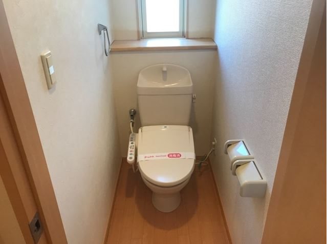 メゾンアシューレ トイレ