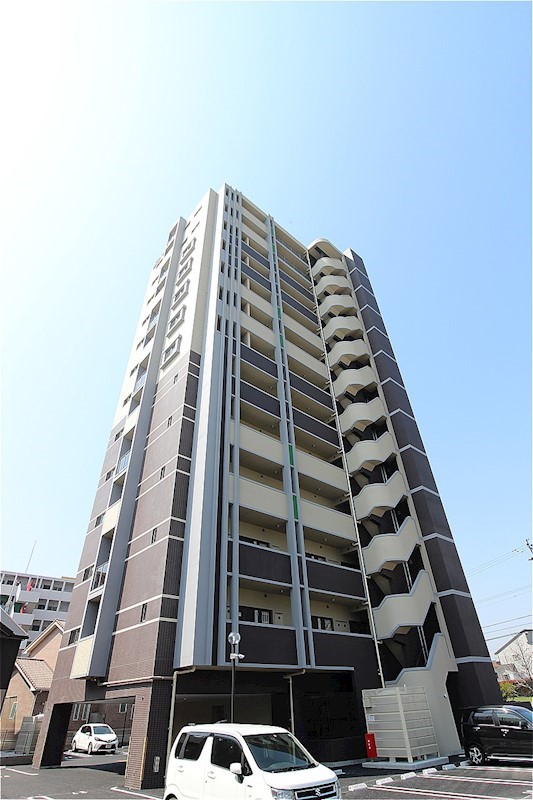 ラフィーネ上葛原 外観
