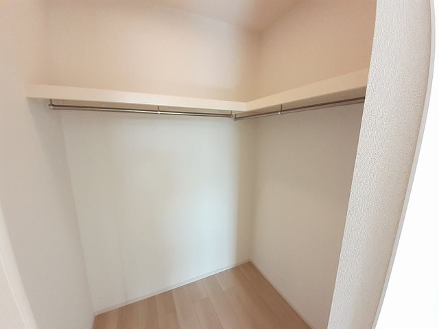 フェニックスヴィラ　B棟 収納