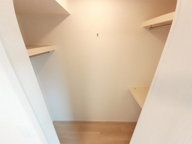 プロムナード北泉 収納