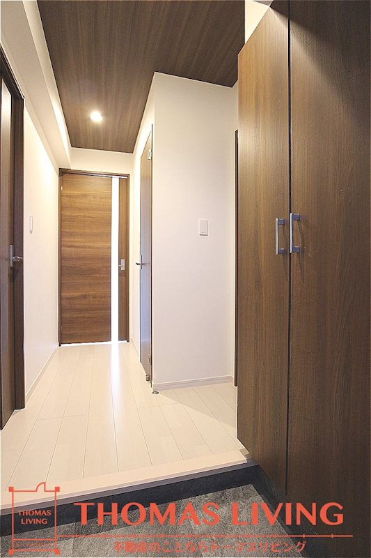 THE SQUARE Platinum Residence 玄関