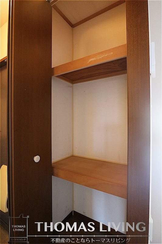 ヴィラ・サンロイヤル A棟  収納