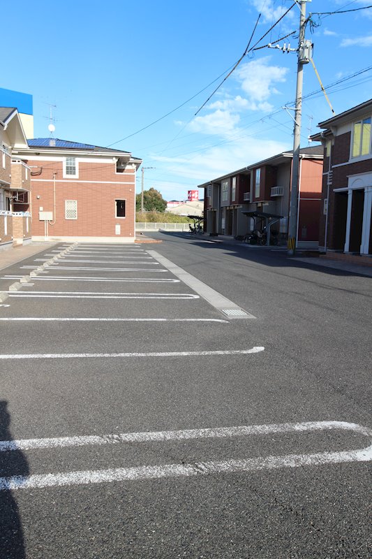 メリディオ葛原　Ａ棟 駐車場