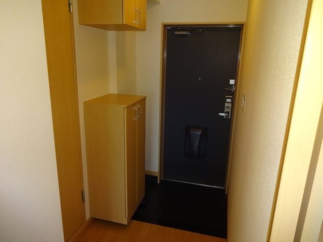 メイプル館  玄関