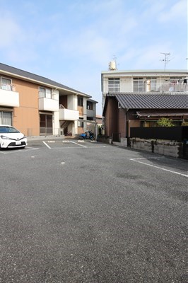 グリーンヒルⅡ 駐車場