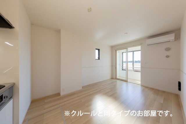 サンシャイン宮の下 リビング