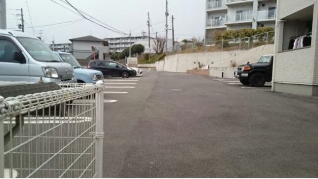 フレッシュリー　A棟 駐車場